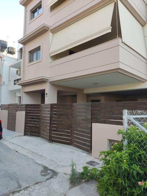 Modern Apartment Near Airport, Port & Beach Nea Alikarnassos Buitenkant foto